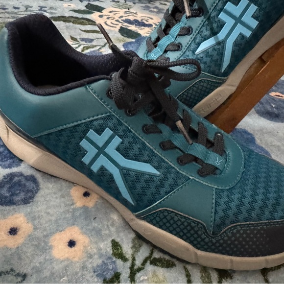 KURU Teal and Black Sneakers - Picture 1 of 6